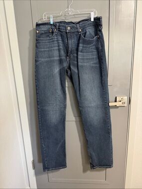 Men's Levi 559 Dark Wash Straight Leg Jeans - Classic Denim
